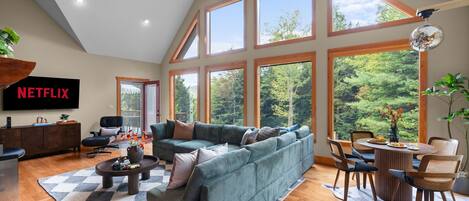 Cabane Luxe, 5 chambres, sauna, vue montagne | Coin séjour