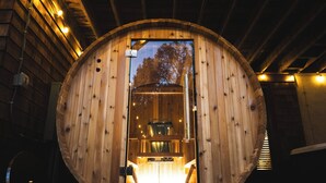A wooden sauna with a glass door, a bench inside, and a wooden exterior. - Luxury Chalet, Firepit, Sauna, Pet Friendly, 5 mins to Windham Mtn resort (Windham)