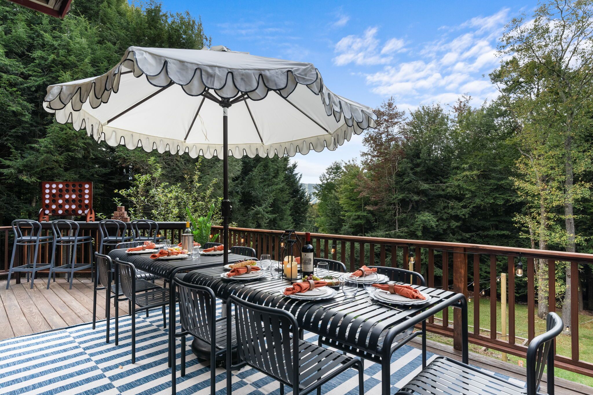 Luxury Cabin, 5 Bedrooms, Sauna, Mountain View | Teres/patio