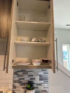 Interior - Beautiful and Modern ADU with its own private entrance (Vancouver)