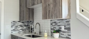 Beautiful and Modern ADU with its own private entrance