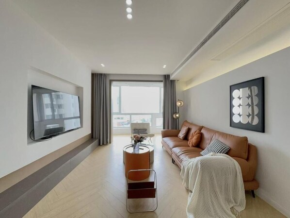 TV - Shanghai Nanjing West Road Jing'an Yijingyuan Jing'an Temple Hang Lung (Jing'an District,)