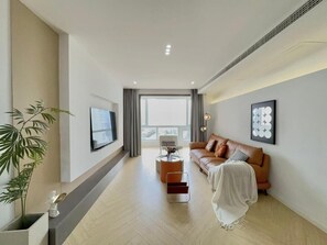 TV - Shanghai Nanjing West Road Jing'an Yijingyuan Jing'an Temple Hang Lung (Jing'an District,)