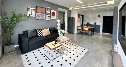 Easternhub- The Bund Haiqi Garden is close to Xintiandi and the Bund Riverside