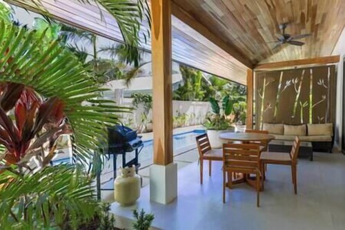 Peaceful Tropical Villa w/ Pool and Walking Distance to Beach- Casa Mar Nosara