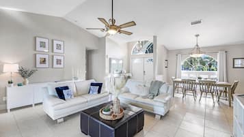 Smart-TV, Bücher, Drucker