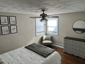 3 chambres, fer et planche à repasser, Wi-Fi gratuit, draps fournis