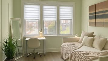 2 habitaciones, tabla de planchar con plancha, wifi y ropa de cama
