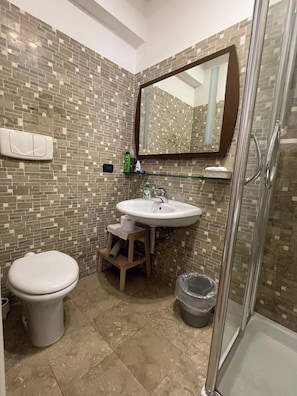 Hair dryer, towels, soap, shampoo - Tiburtina 296 (Pescara)