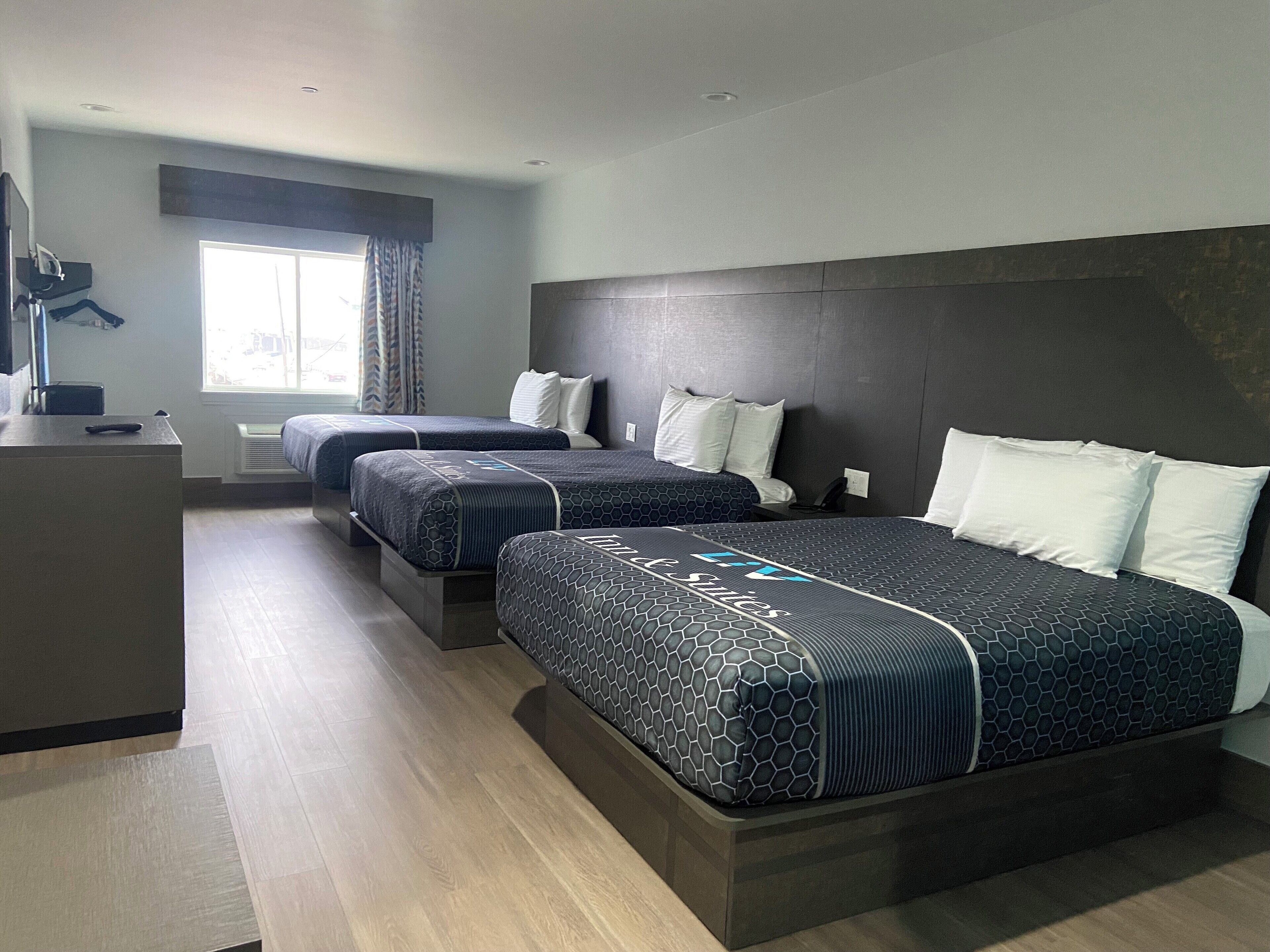3 Queen Bed Non-Smoking | 办公桌、遮光窗帘、隔音、熨斗/熨衣板