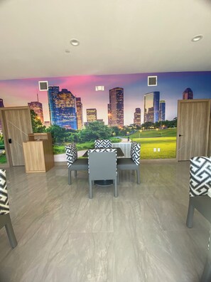 Dagelijks continentaal ontbijt inbegrepen