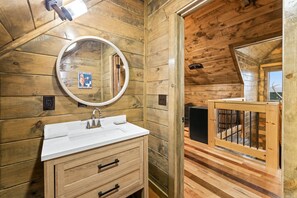 Unclassified image, 4 of 58, button