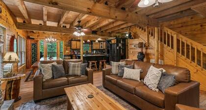 Rustic Cabin in Woods w/ Hot Tub & Games!
