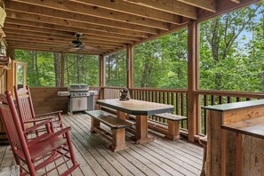 Outdoor dining - Rustic Cabin in Woods w/ Hot Tub & Games! (Sevierville)