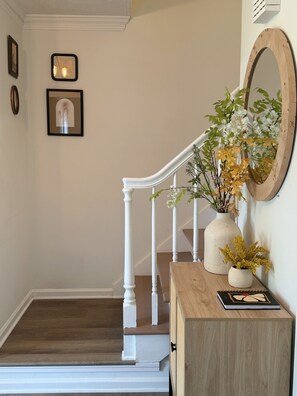 Interior - new 3-bedroom townhome in Roswell,nearby Avalon.north point mall,old mill park (Roswell)