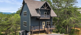 Modern Cabin w/ Pool, Hot Tub, Games & More!