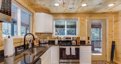 Nature Filled Escape in the Smokys!