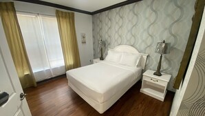 2 室のベッドルーム、アイロン / アイロン台、WiFi、ベッドシーツ