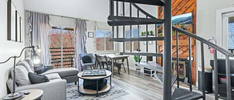 TV, fireplace, offices