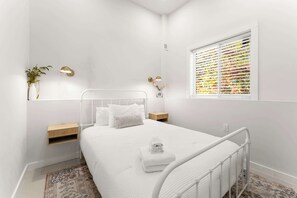 2 soverom, strykejern/-brett, wi-fi og sengetøy