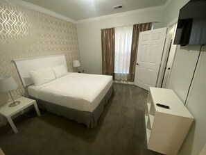 3 chambres, fer et planche à repasser, Wi-Fi, draps fournis