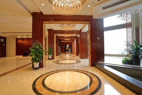 Hangzhou Linping Grand Hotel