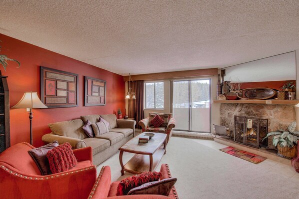 TV, fireplace, video games - Tons of Amenities! | Ski In Ski Out! (Breckenridge)
