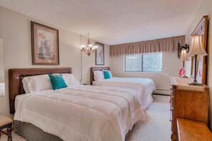 1 bedroom, iron/ironing board, WiFi, bed sheets - Tons of Amenities! | Ski In Ski Out! (Breckenridge)