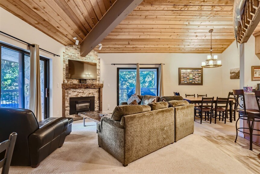 Eagle On Skis Cozy 3 Bdr Home Walk To Ski Lifts - Breckenridge, CO