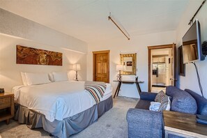 1 chambre, fer et planche Ă repasser, Wi-Fi, draps fournis