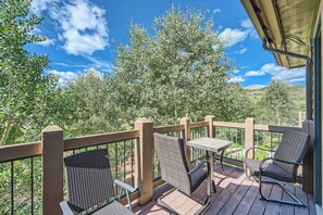 Property grounds - Cozy 1BR Near Trails w/ Shuttle to Slopes and Town (Breckenridge)