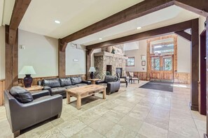 Interior - Cozy 1BR Near Trails w/ Shuttle to Slopes and Town (Breckenridge)