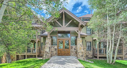 Cozy 1BR Near Trails w/ Shuttle to Slopes and Town