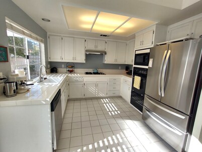 Snowbird Rental 2-bedroom house in peaceful Port Hueneme - Ventura Area.