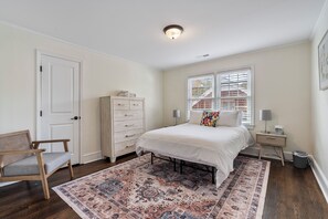 4 chambres, bureau, fer et planche à repasser, Wi-Fi gratuit