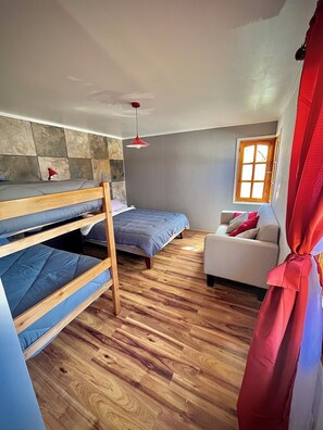 1 bedroom, bed sheets