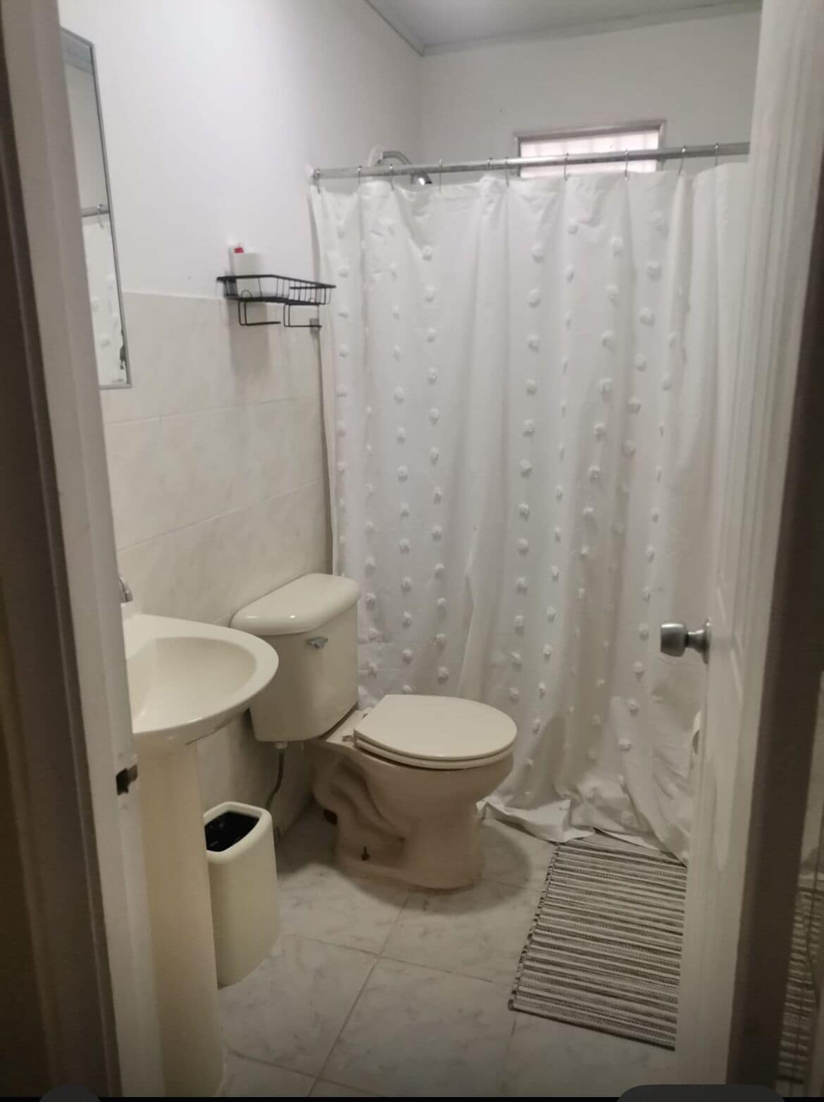 淋浴設備、提供毛巾、番梘、洗頭水