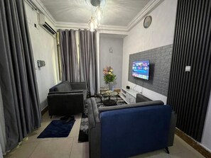 Smart TV - Sumptuous apartment, very accessible whatever the time of day and friendly (Kinshasa)