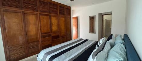 3 chambres, Wi-Fi, draps fournis