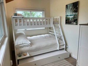 3 habitaciones, tabla de planchar con plancha y wifi gratis