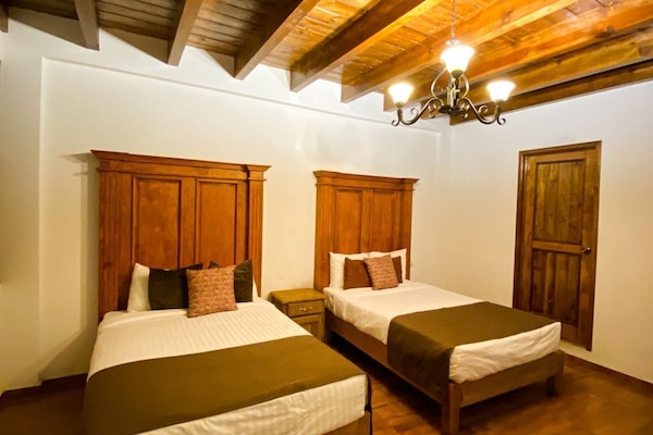 Double Room | Desk, free WiFi