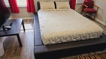 1 bedroom, iron/ironing board, WiFi