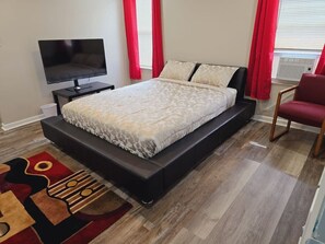 1 bedroom, iron/ironing board, WiFi