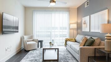 Apartment, 2 Bedrooms | Individually decorated, individually furnished, iron/ironing board