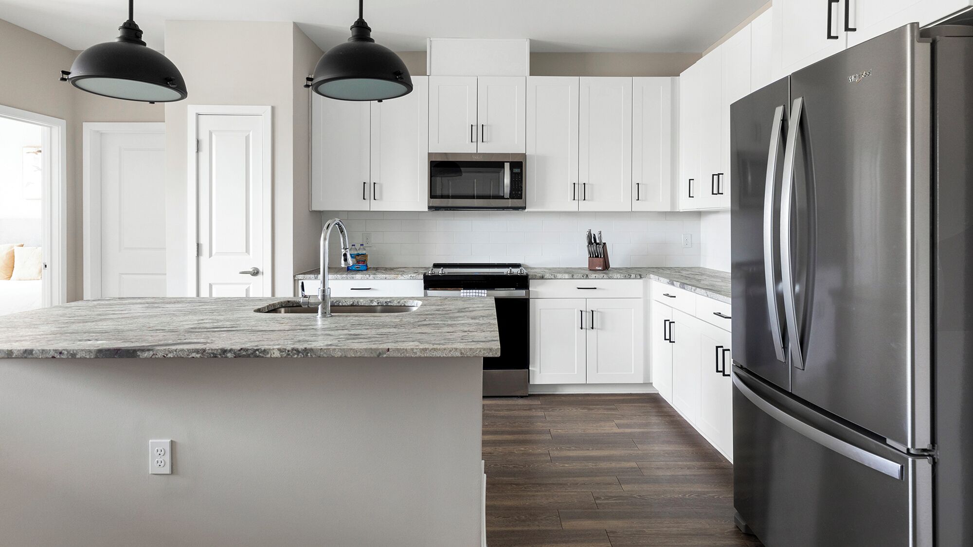 Apartemen, 2 kamar tidur | Dapur pribadi | Lemari es besar, oven, kompor, dan mesin pencuci piring