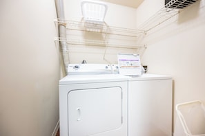 Apartment, 1 Bedroom | Laundry