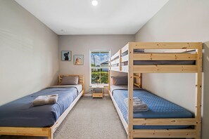 3 dormitorios, tabla de planchar con plancha, wifi y ropa de cama