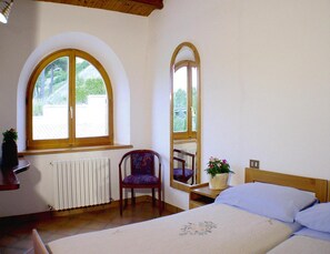 Apartment | 2 bilik tidur, dilengkapkan perabot secara berasingan 