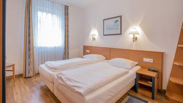 Apartment | 2 bilik tidur, dilengkapkan perabot secara berasingan, cadar katil