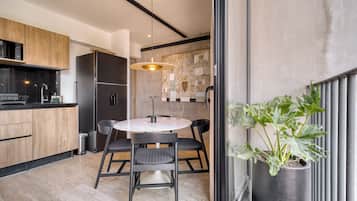 Executive Apartment | Dining room